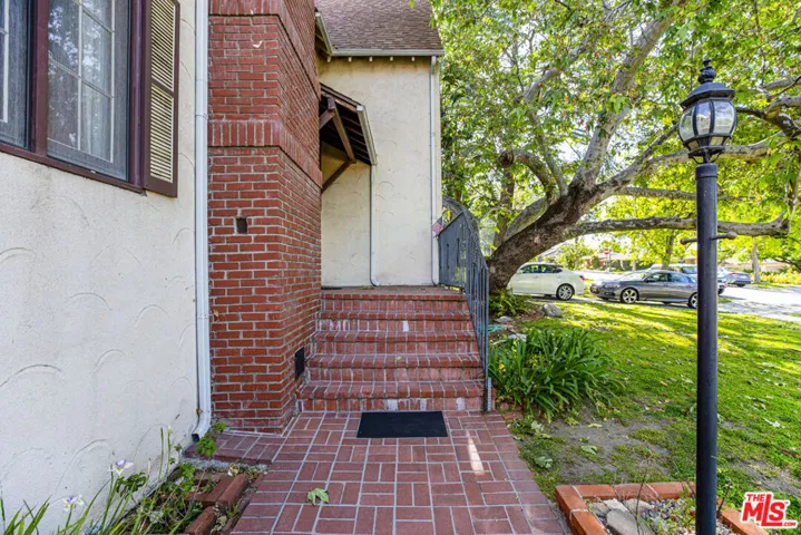 FRONT STEPS