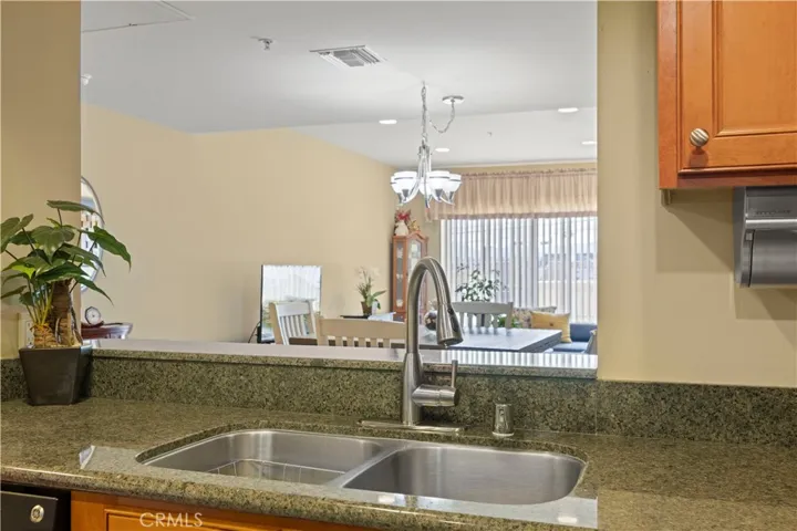 6800 Corbin Avenue 104, Reseda, California 91335