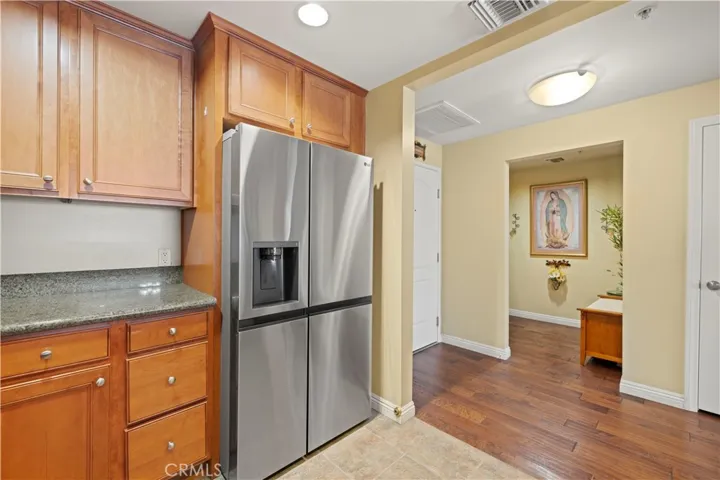 6800 Corbin Avenue 104, Reseda, California 91335