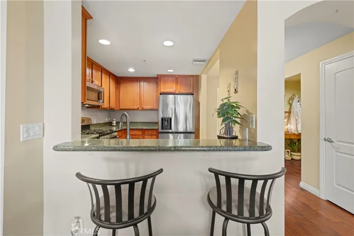 6800 Corbin Avenue 104, Reseda, California 91335