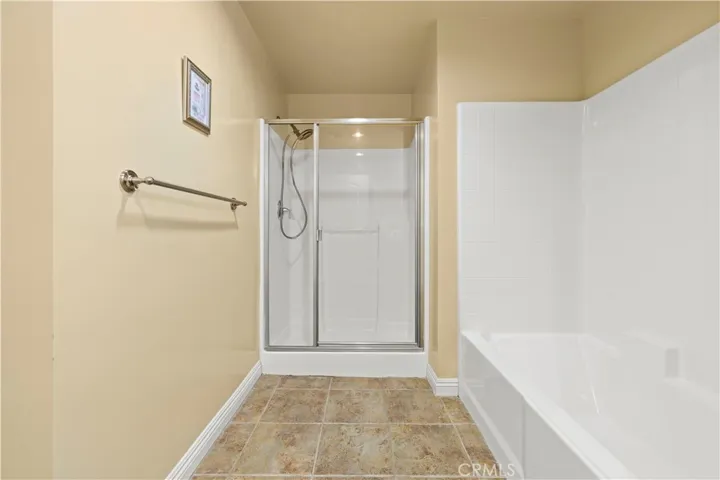 6800 Corbin Avenue 104, Reseda, California 91335