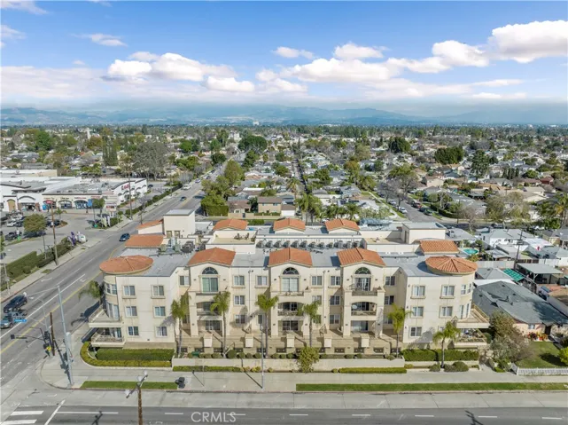 6800 Corbin Avenue 104, Reseda, California 91335