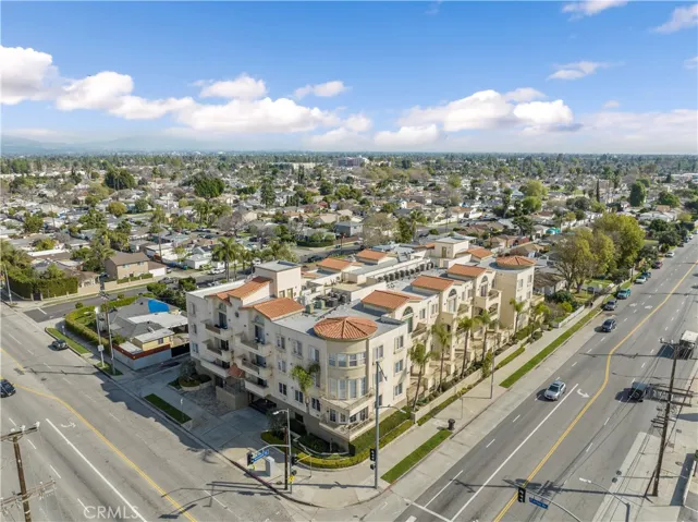 6800 Corbin Avenue 104, Reseda, California 91335