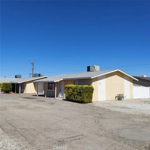 12754 Red Wing Road, Apple Valley, California 92308