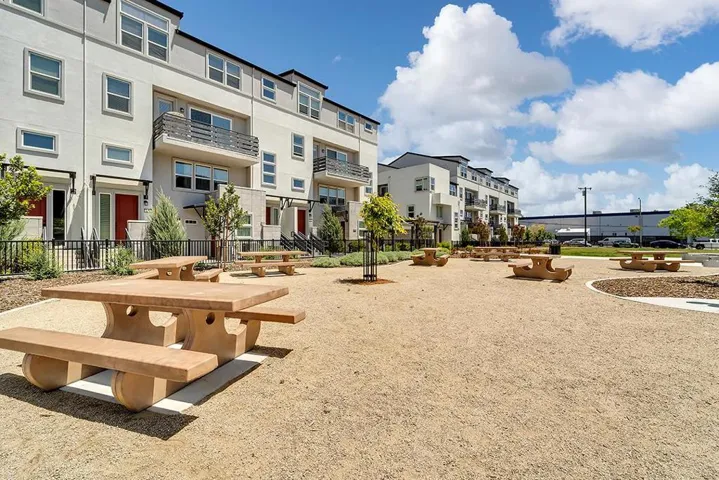 2027 Mahuron Circle, San Jose, California 95133