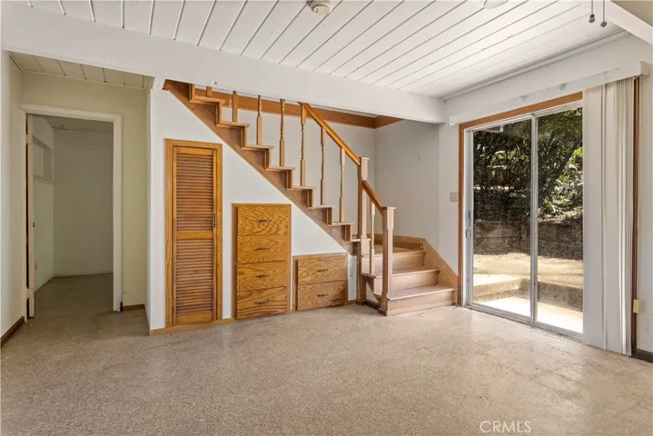 2695 Oakhurst Avenue, Clearlake, California 95422
