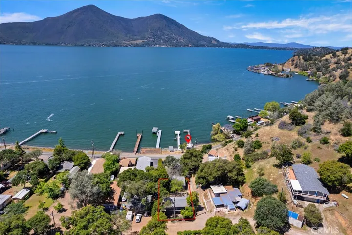 2695 Oakhurst Avenue, Clearlake, California 95422