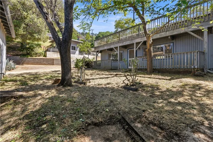2695 Oakhurst Avenue, Clearlake, California 95422