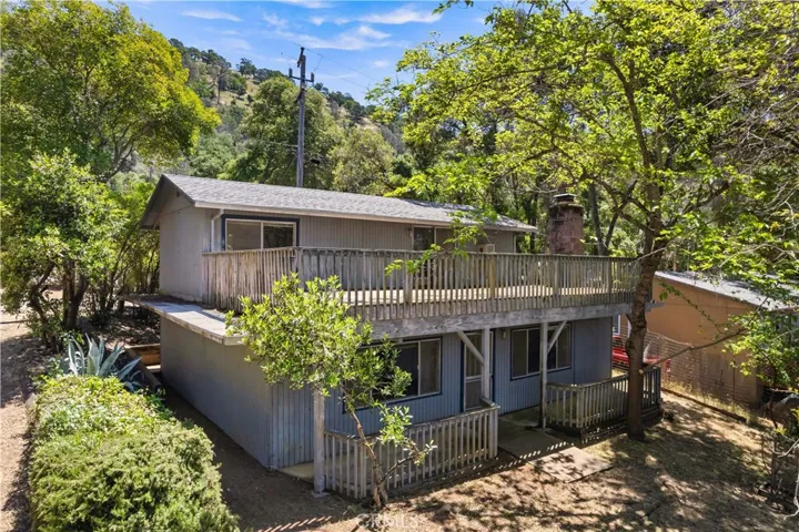 2695 Oakhurst Avenue, Clearlake, California 95422