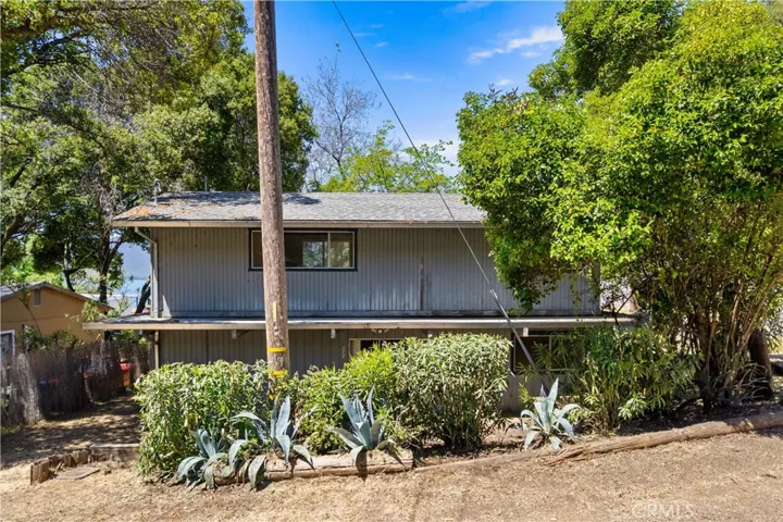 2695 Oakhurst Avenue, Clearlake, California 95422