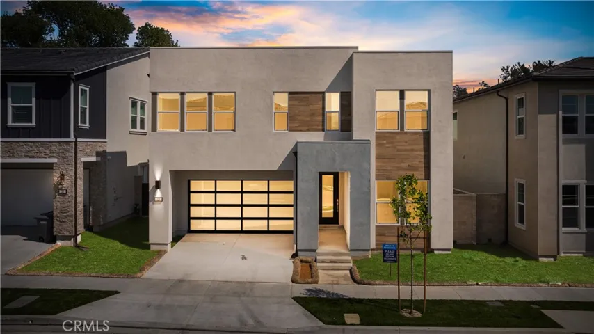 320 Riverbend, Lake Forest, California 92630
