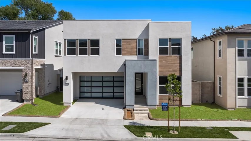 320 Riverbend, Lake Forest, California 92630
