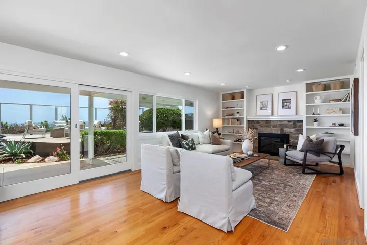 2145 Harbour Heights Rd, San Diego, California 92109