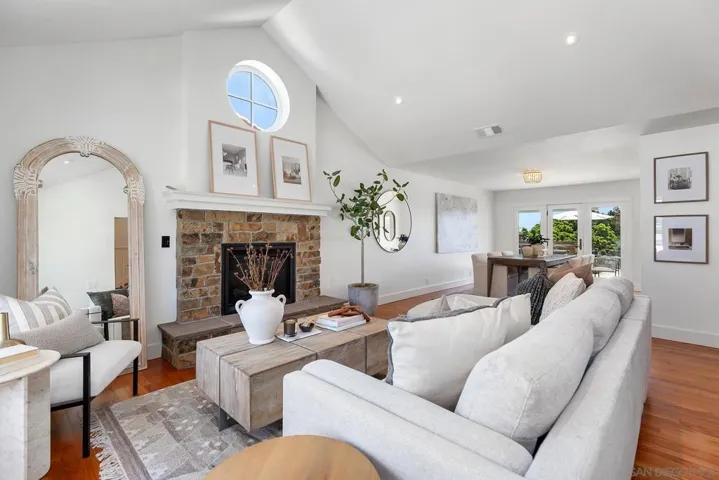 2145 Harbour Heights Rd, San Diego, California 92109