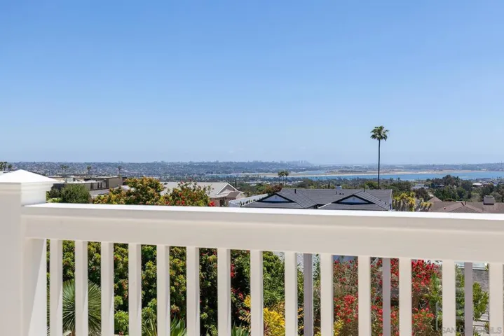 2145 Harbour Heights Rd, San Diego, California 92109