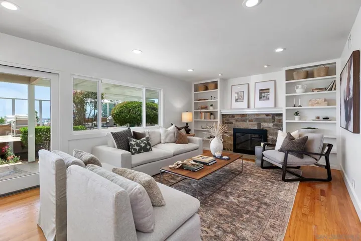2145 Harbour Heights Rd, San Diego, California 92109