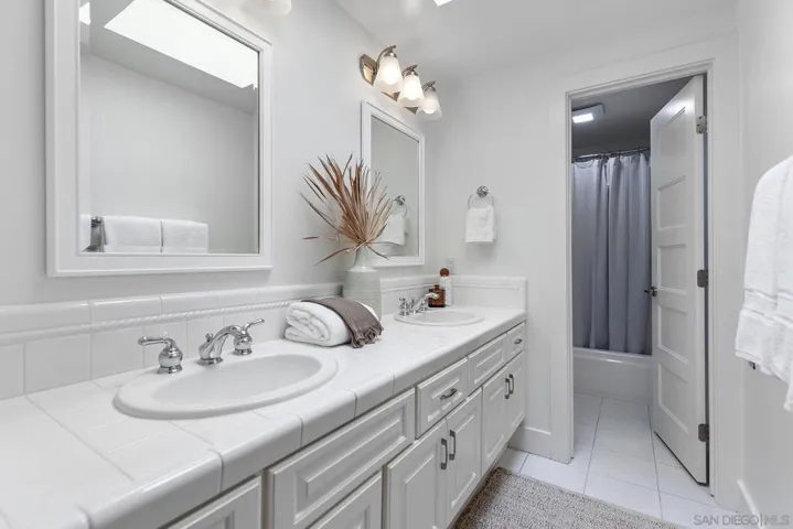 2145 Harbour Heights Rd, San Diego, California 92109