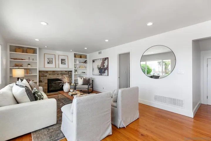 2145 Harbour Heights Rd, San Diego, California 92109