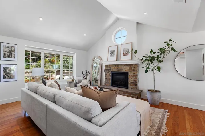 2145 Harbour Heights Rd, San Diego, California 92109