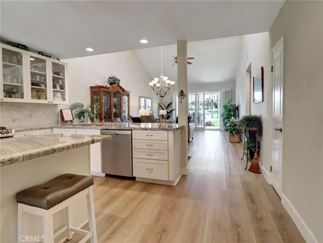 76673 Chrysanthemum Way, Palm Desert, California 92211