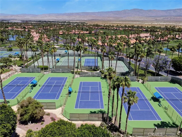 76673 Chrysanthemum Way, Palm Desert, California 92211