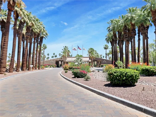 76673 Chrysanthemum Way, Palm Desert, California 92211