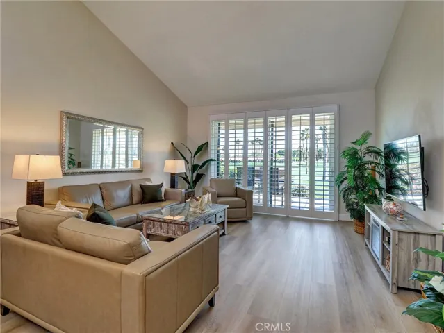 76673 Chrysanthemum Way, Palm Desert, California 92211