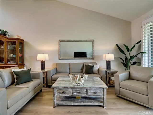 76673 Chrysanthemum Way, Palm Desert, California 92211