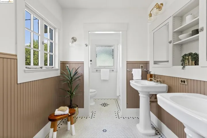 3800 Lakeshore Ave, Oakland, California 94610