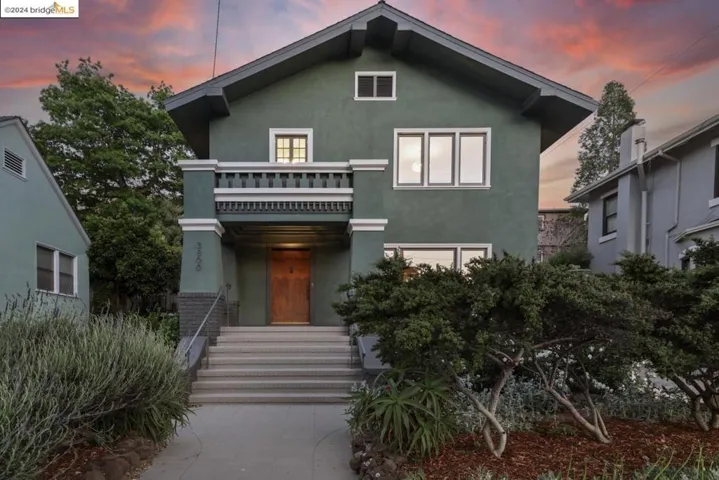 3800 Lakeshore Ave, Oakland, California 94610