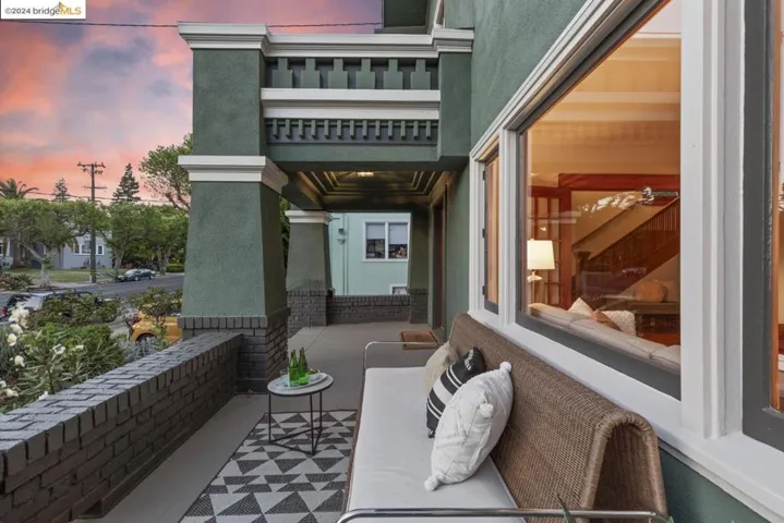 3800 Lakeshore Ave, Oakland, California 94610