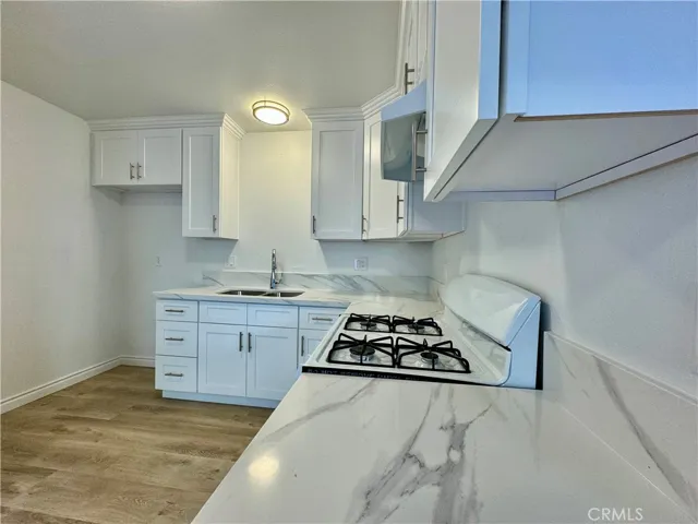 860 N Bunker Hill Avenue, Los Angeles, California 90012