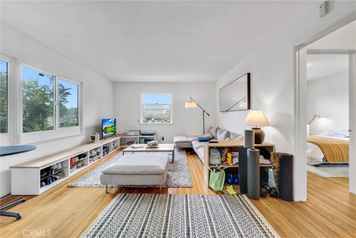 3459 Carmona Avenue, Los Angeles, California 90016
