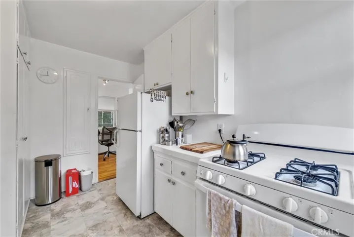 3459 Carmona Avenue, Los Angeles, California 90016