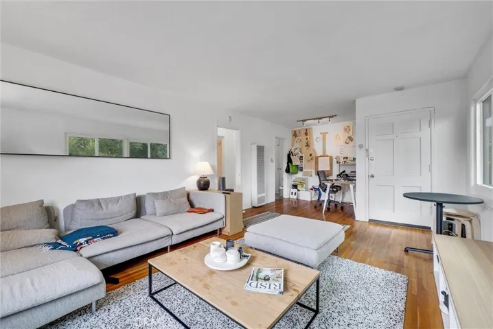 3459 Carmona Avenue, Los Angeles, California 90016