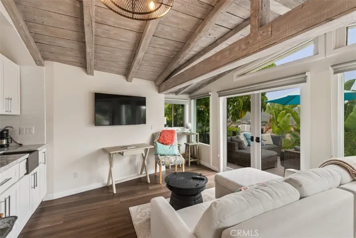 1737 Temple Hills Drive B, Laguna Beach, California 92651