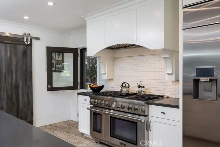460 W Bennett Avenue, Glendora, California 91741