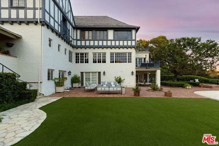 543 Perugia Way, Los Angeles, California 90077
