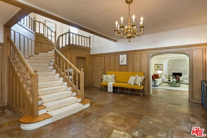 543 Perugia Way, Los Angeles, California 90077