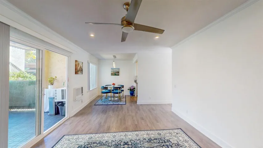 8548 Via Mallorca A, La Jolla, California 92037