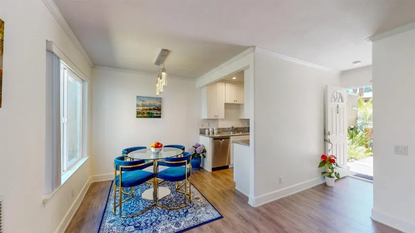 8548 Via Mallorca A, La Jolla, California 92037