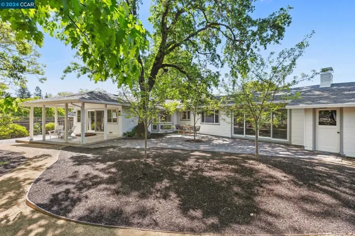 3950 Rancho Rd, Lafayette, California 94549