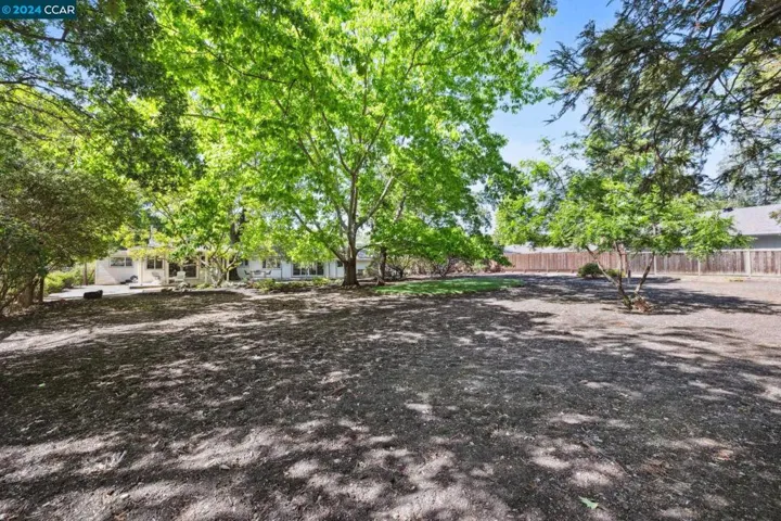 3950 Rancho Rd, Lafayette, California 94549