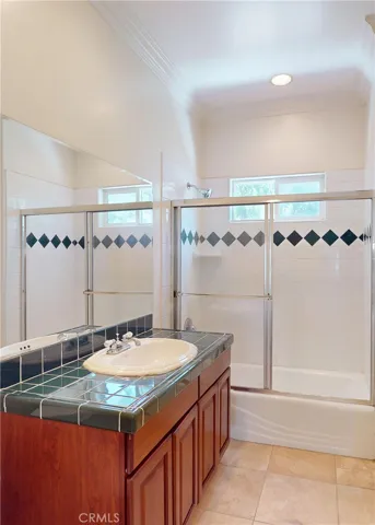 Hall Bath up stairs