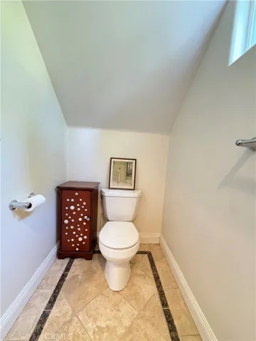 Powder room near entrance