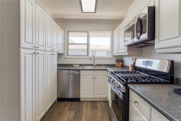 735 Cedar Avenue 22, Long Beach, California 90813