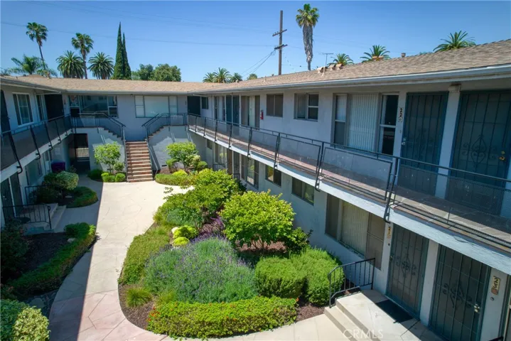 735 Cedar Avenue 22, Long Beach, California 90813