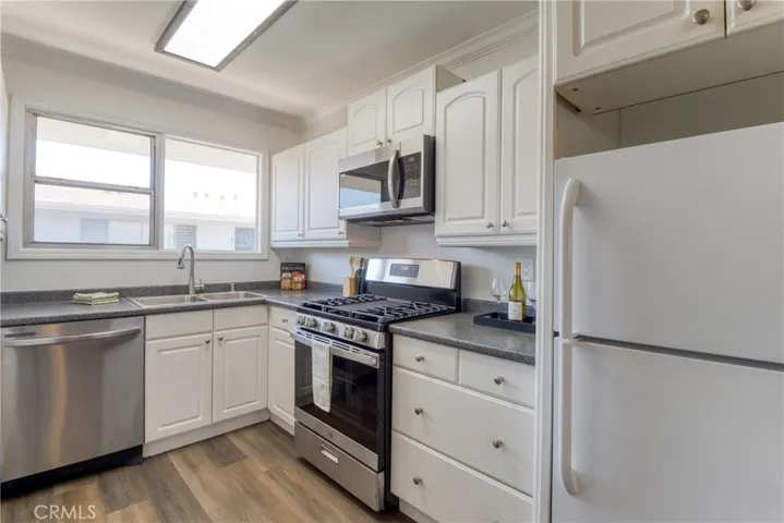 735 Cedar Avenue 22, Long Beach, California 90813