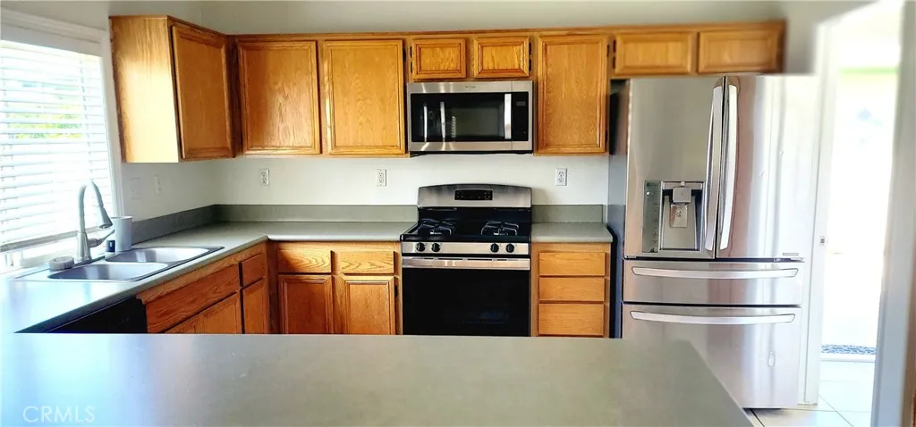 1467 Angelus Hill Road, Hemet, California 92545