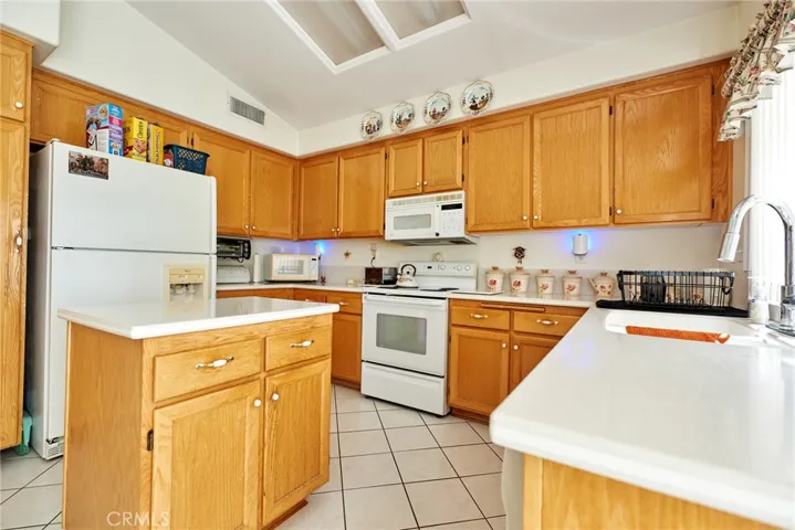 40309 Via Calidad, Murrieta, California 92562